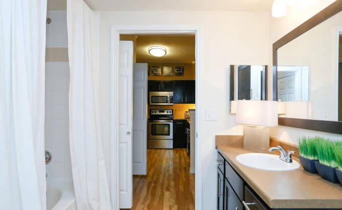 Apartment for rent at 3323 McCue Rd, Houston, TX 77056