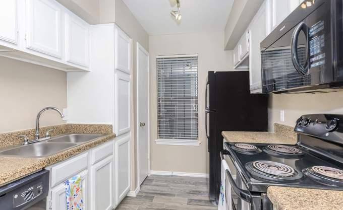 Apartment for rent at 7203 Oakwood Glen Blvd, Spring, TX 77379