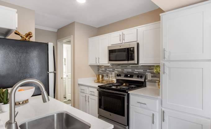 Apartment for rent at 1335 Silverado Dr, Houston, TX 77077