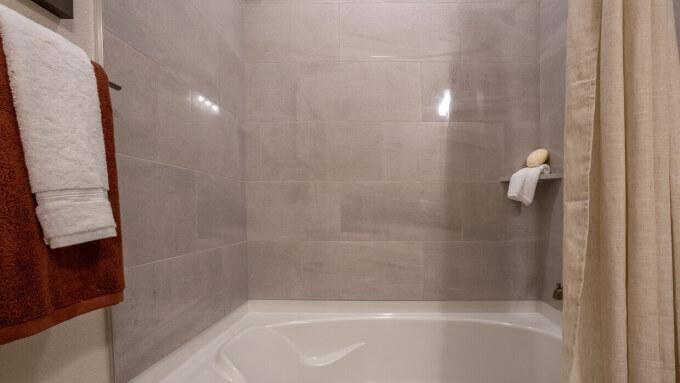 Apartment for rent at 13611 Perry Rd, Houston, TX 77070
