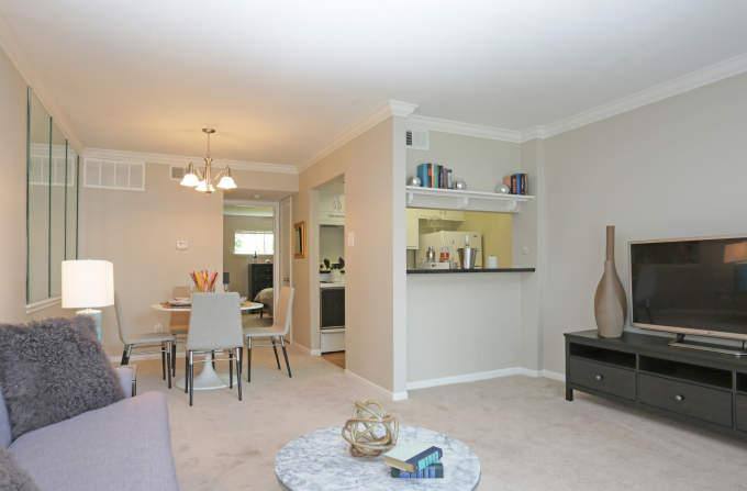 Apartment for rent at 2338 W 18th St, Houston, TX 77008