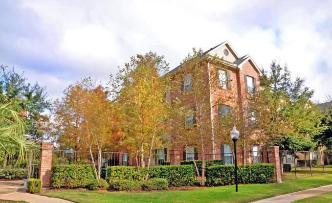 Apartment for rent at 9757 Windwater Dr, Houston, TX 77075