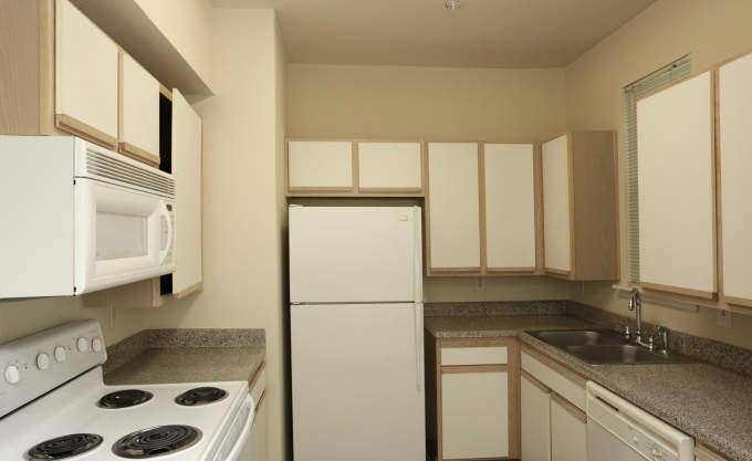 Apartment for rent at 10498 Fountain Lake Dr, Stafford, TX 77477