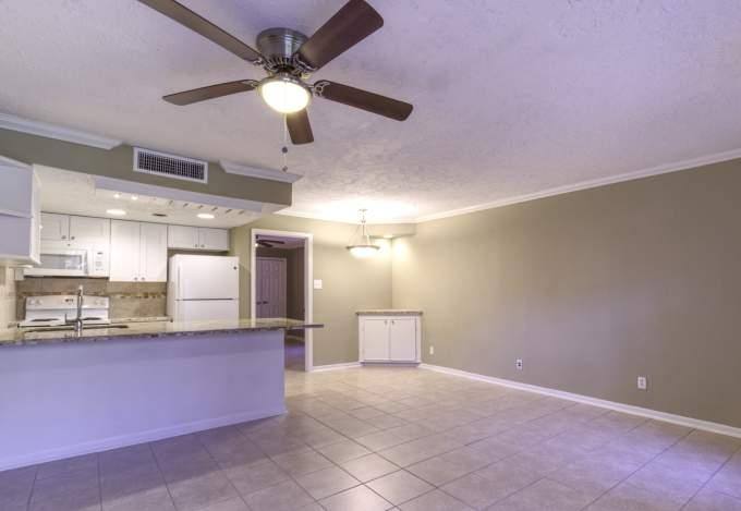 Apartment for rent at 5151 Richmond Ave, Houston, TX 77056