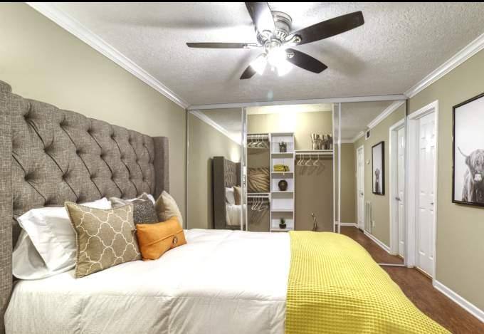 Apartment for rent at 5151 Richmond Ave, Houston, TX 77056