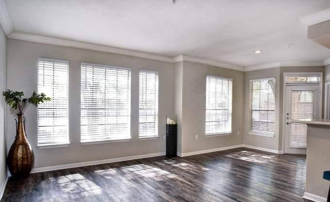 Apartment for rent at 7777 Greenbriar Rd, Houston, TX 77030
