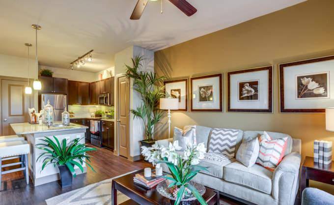 Apartment for rent at 13920 Mandolin Dr, Houston, TX 77070