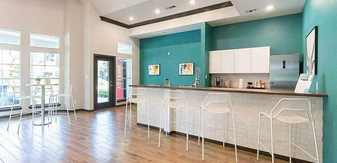 Apartment for rent at 6565 Hollister St, Houston, TX 77040