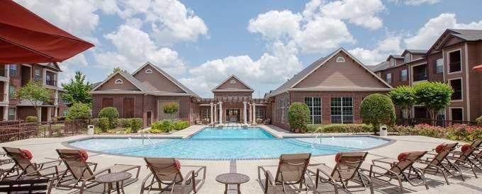 Apartment for rent at 8440 N Sam Houston Parkway E, Humble, TX 77396