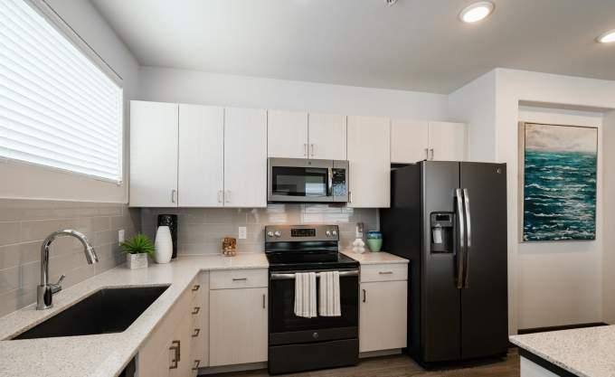 Apartment for rent at 350 N Wesley Dr, League City, TX 77573