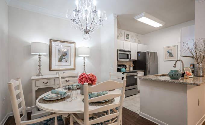 Apartment for rent at 6060 Fairmont Parkway, Pasadena, TX 77505