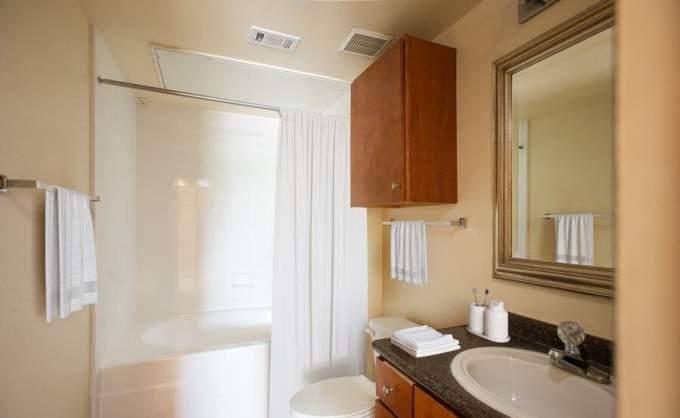 Apartment for rent at 15155 Richmond Ave, Houston, TX 77082