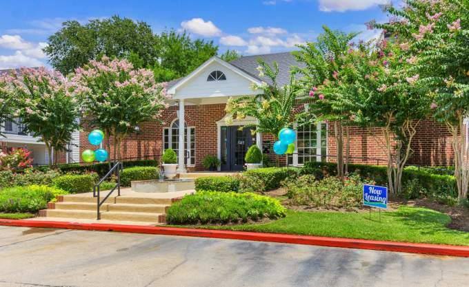 Apartment for rent at 13110 Kuykendahl Rd, Houston, TX 77090