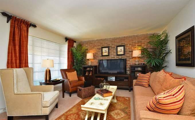 Apartment for rent at 5815 Gulfton St #1047, Houston, TX 77081