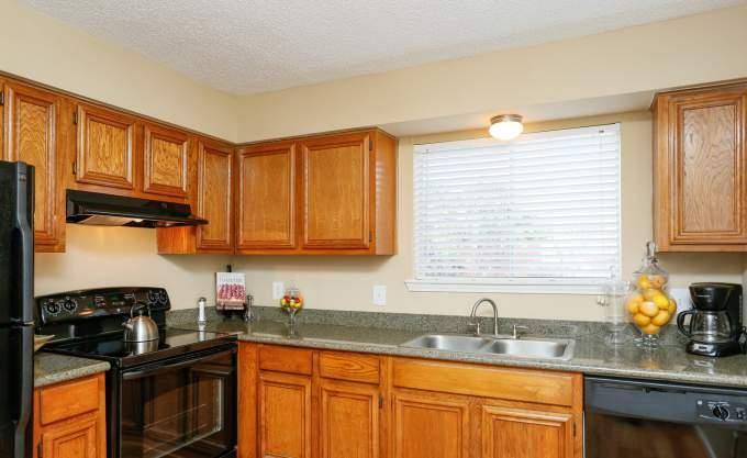 Apartment for rent at 12200 Overbrook Lane #2047, Houston, TX 77077