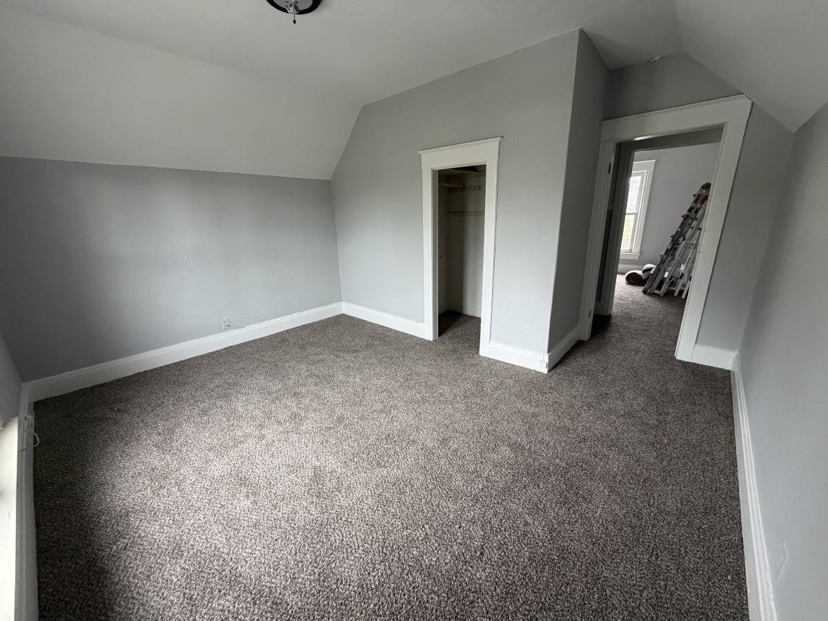 House for rent at 2023 Ferris Ave, Flint, MI 48503
