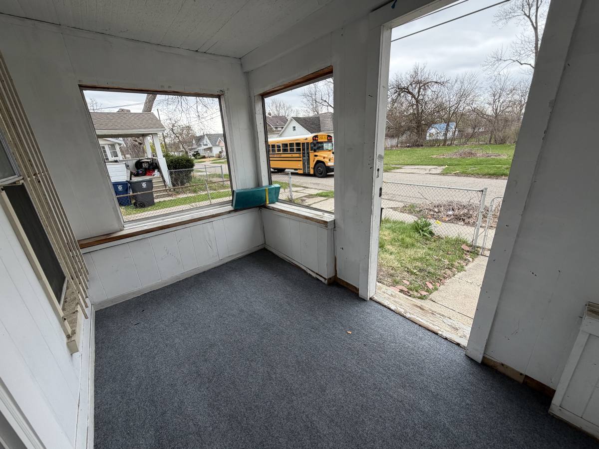 House for rent at 2023 Ferris Ave, Flint, MI 48503