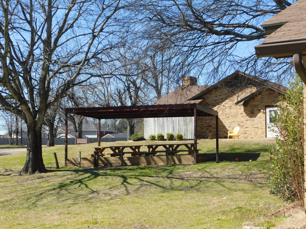 Townhouse for rent at 602 E S St, Lindale, TX 75771