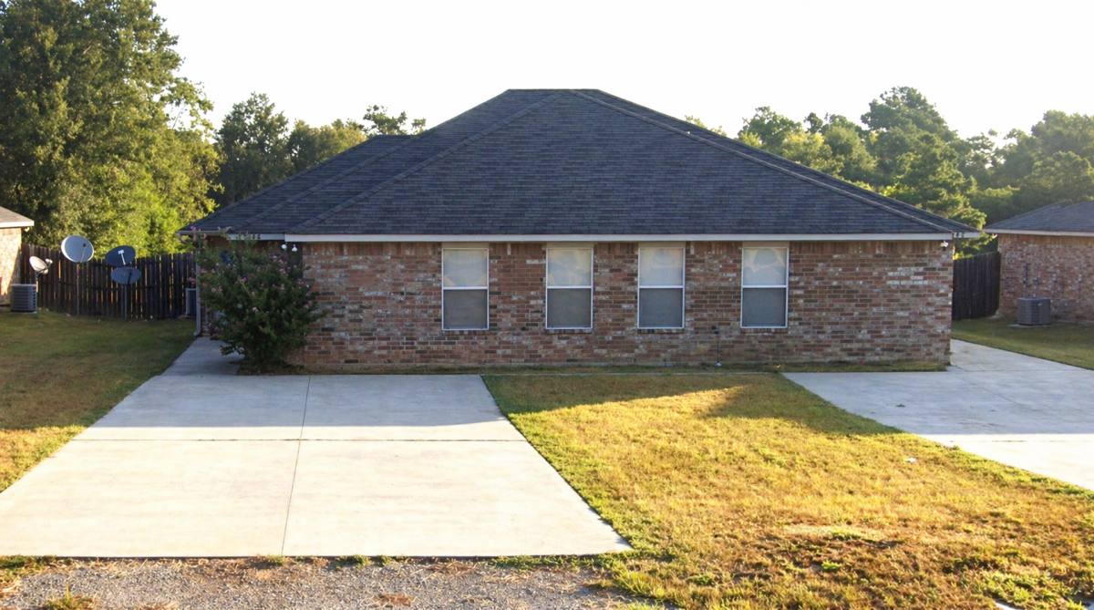 Townhouse for rent at 19646 County Rd #431, Lindale, TX 75771