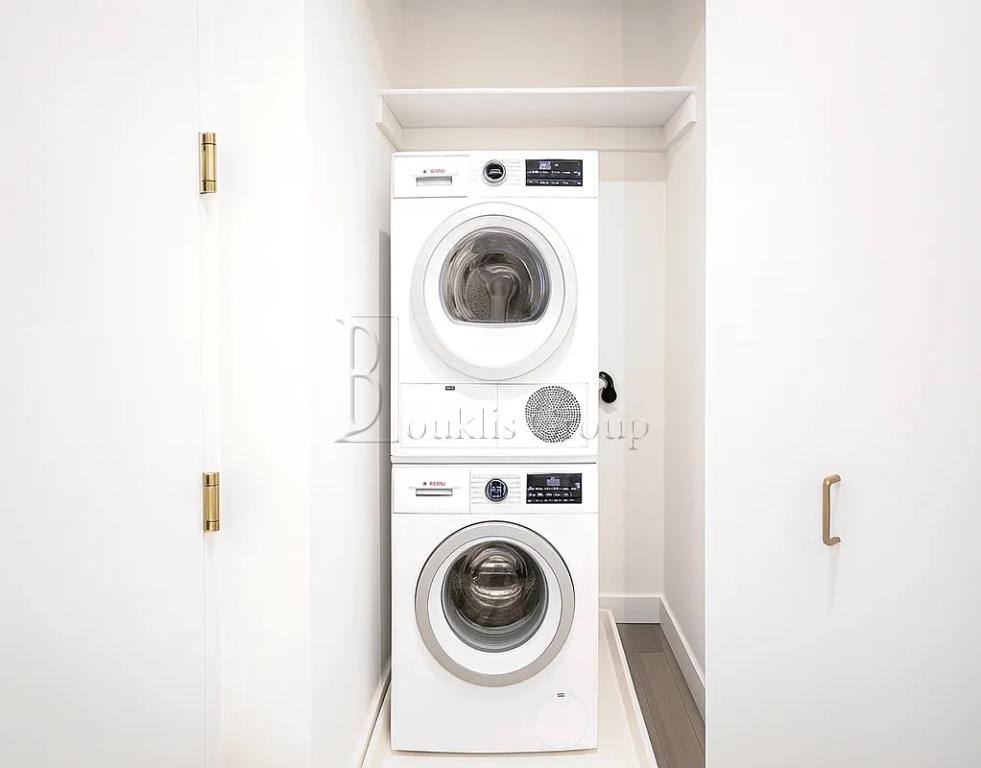 Apartment for rent at 180 Water St #917, New York, NY 10038