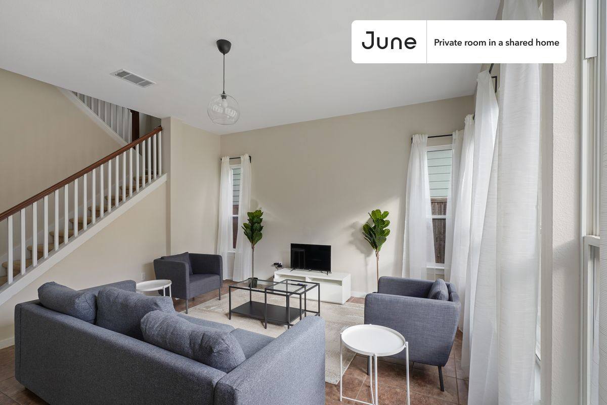 Apartment for rent at 1917 McCloskey St #A, Austin, TX 78723