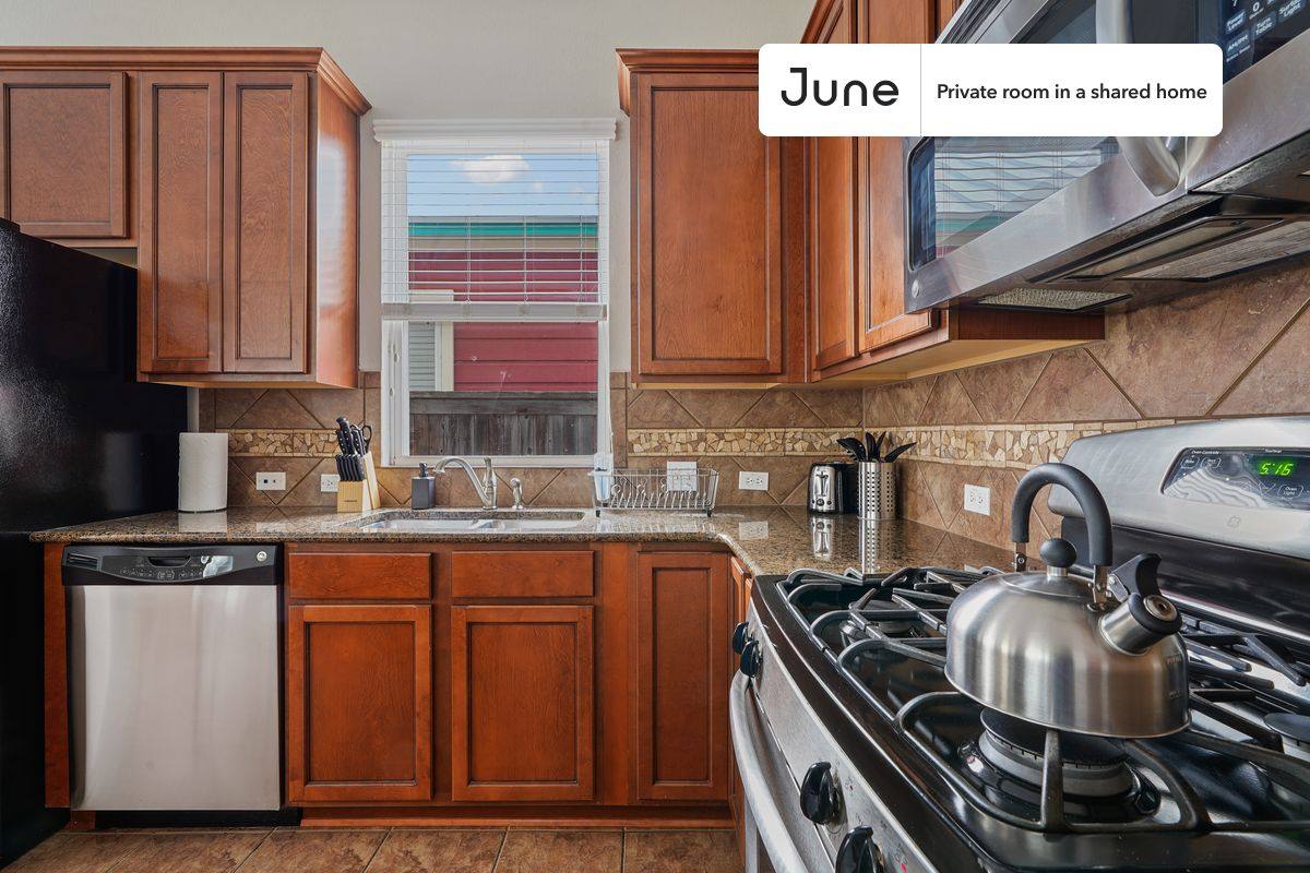 Apartment for rent at 1917 McCloskey St #A, Austin, TX 78723