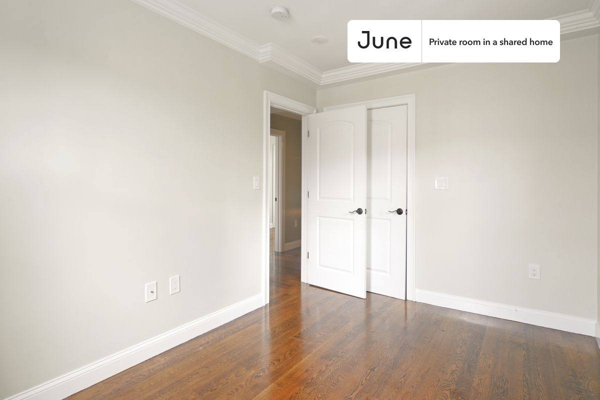 Apartment for rent at 490 Washington St E, Brighton, MA 02135