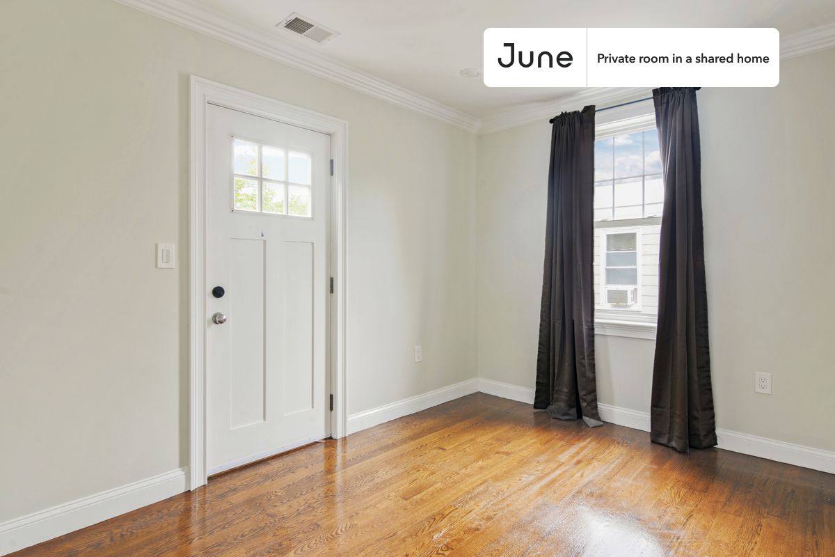 Apartment for rent at 490 Washington St E, Brighton, MA 02135
