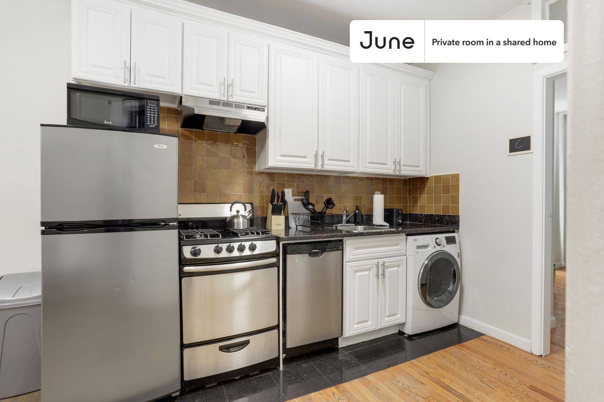 Apartment for rent at 136 W 109th St, New York, NY 10025