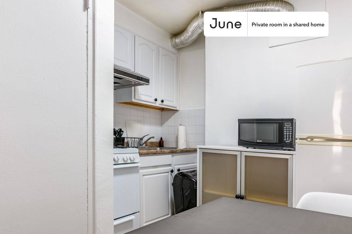 Apartment for rent at 243 E Broadway, New York, NY 10002