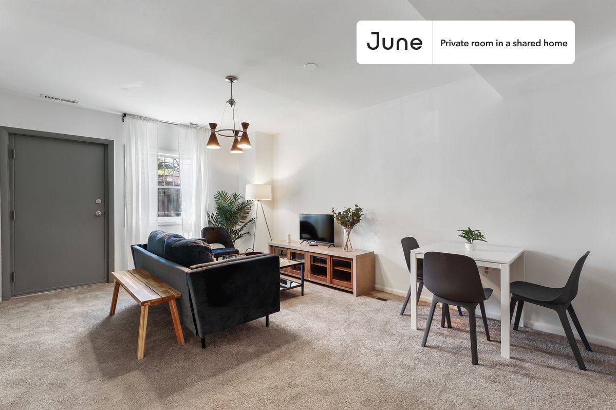 Apartment for rent at 1318 11th St NW, Washington, DC 20001