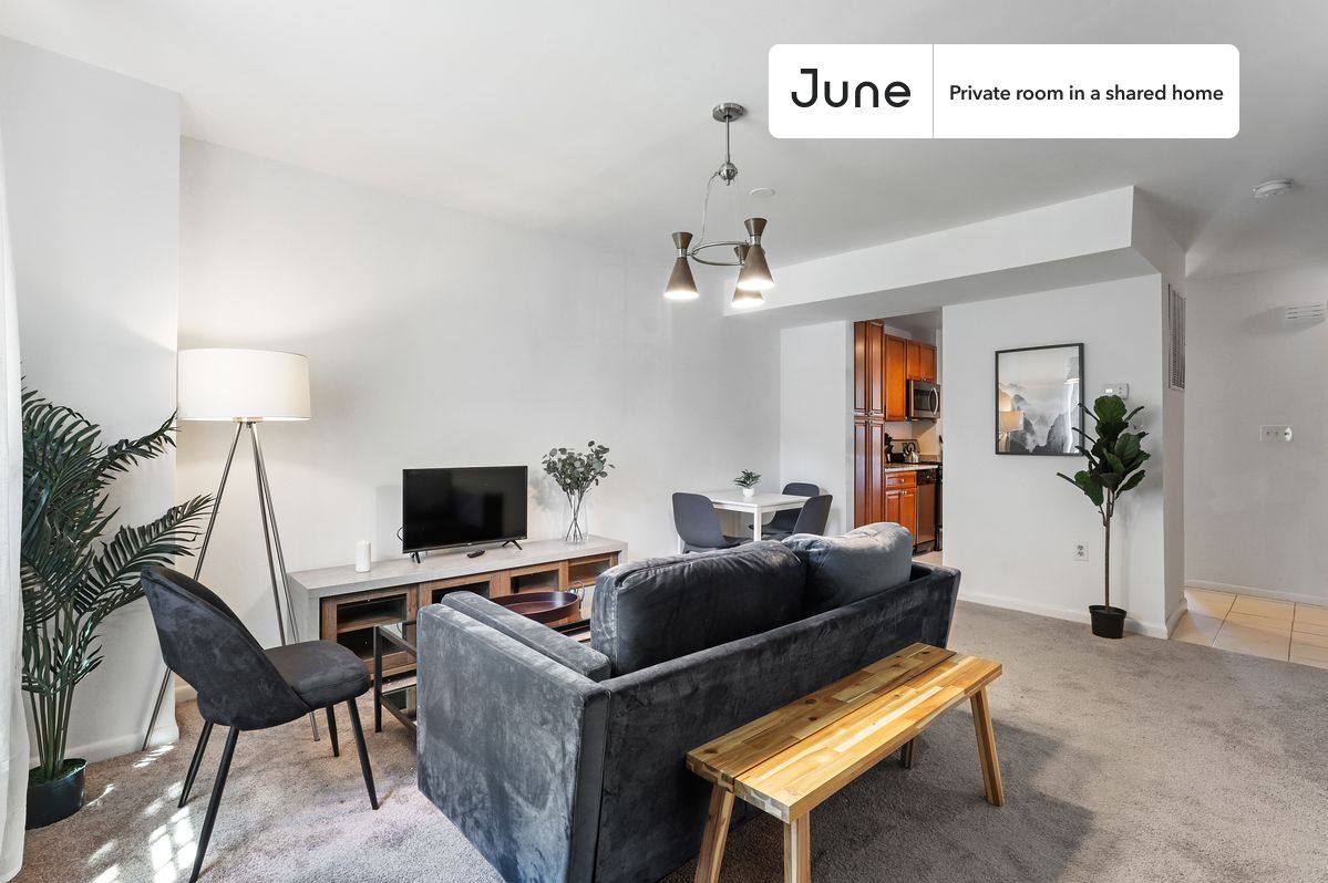 Apartment for rent at 1318 11th St NW, Washington, DC 20001