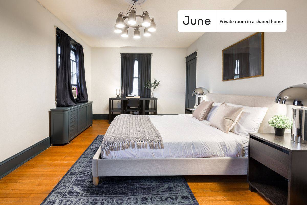 Apartment for rent at 3618 Warren St NW, Washington, DC 20008