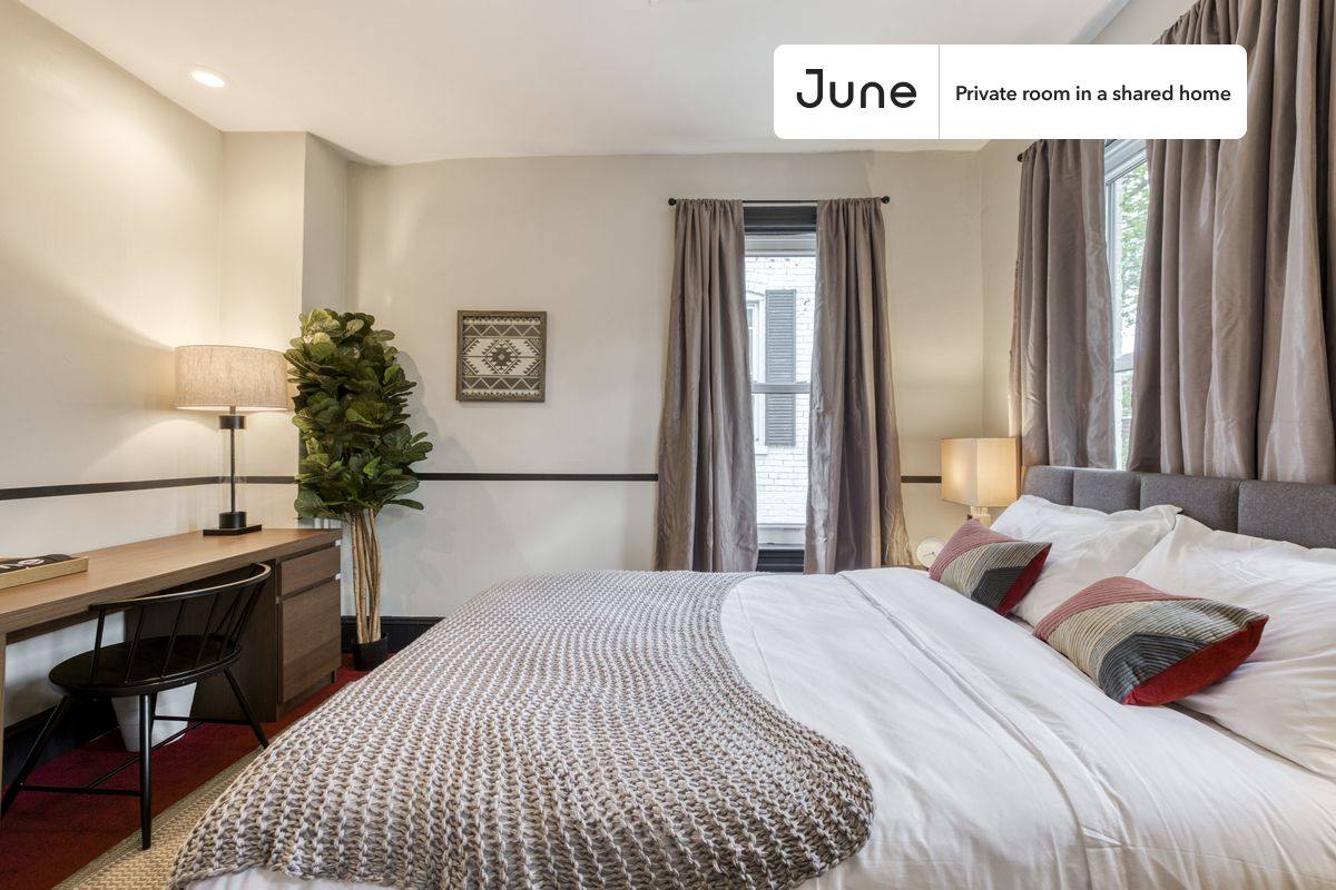 Apartment for rent at 735 Girard St NW, Washington, DC 20001