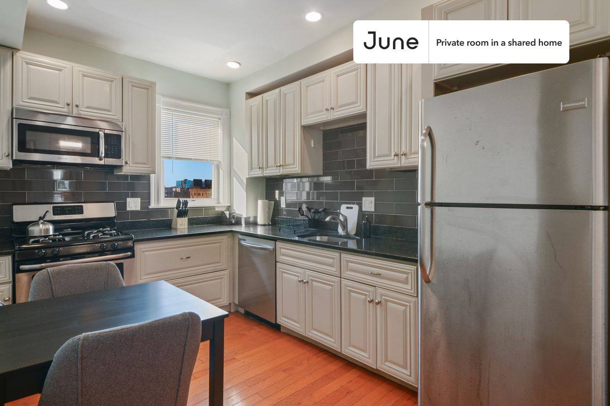 Apartment for rent at 11 Linden St #A, Allston, MA 02134
