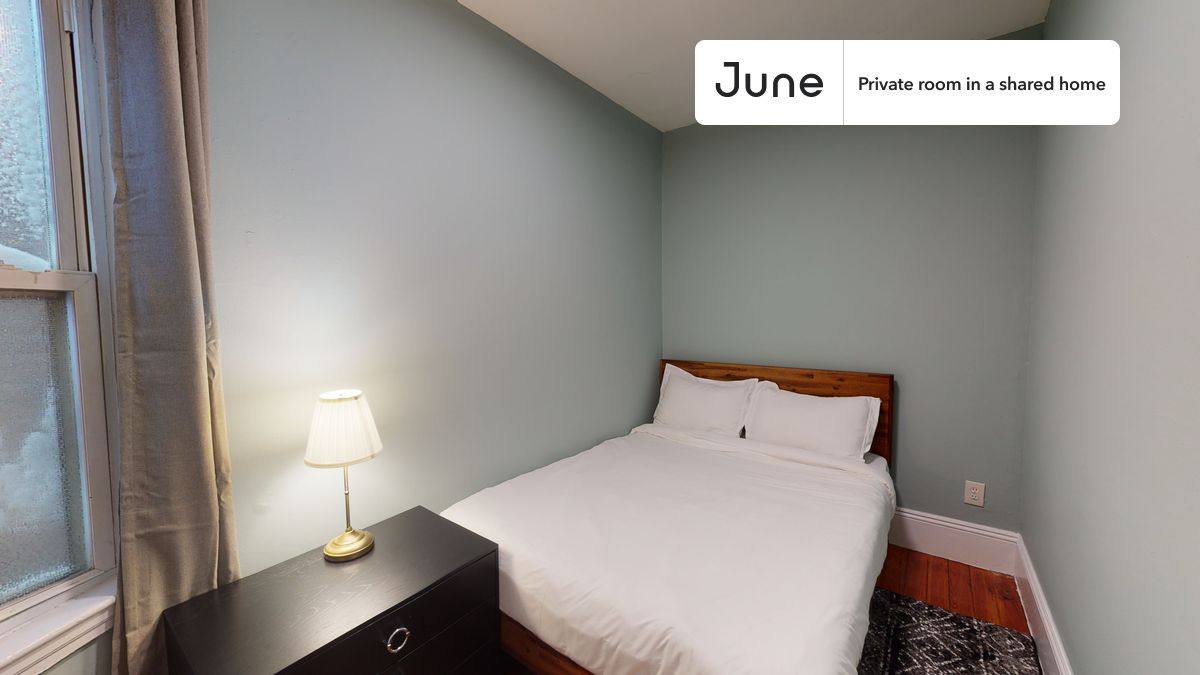 Apartment for rent at 11 Linden St #A, Allston, MA 02134
