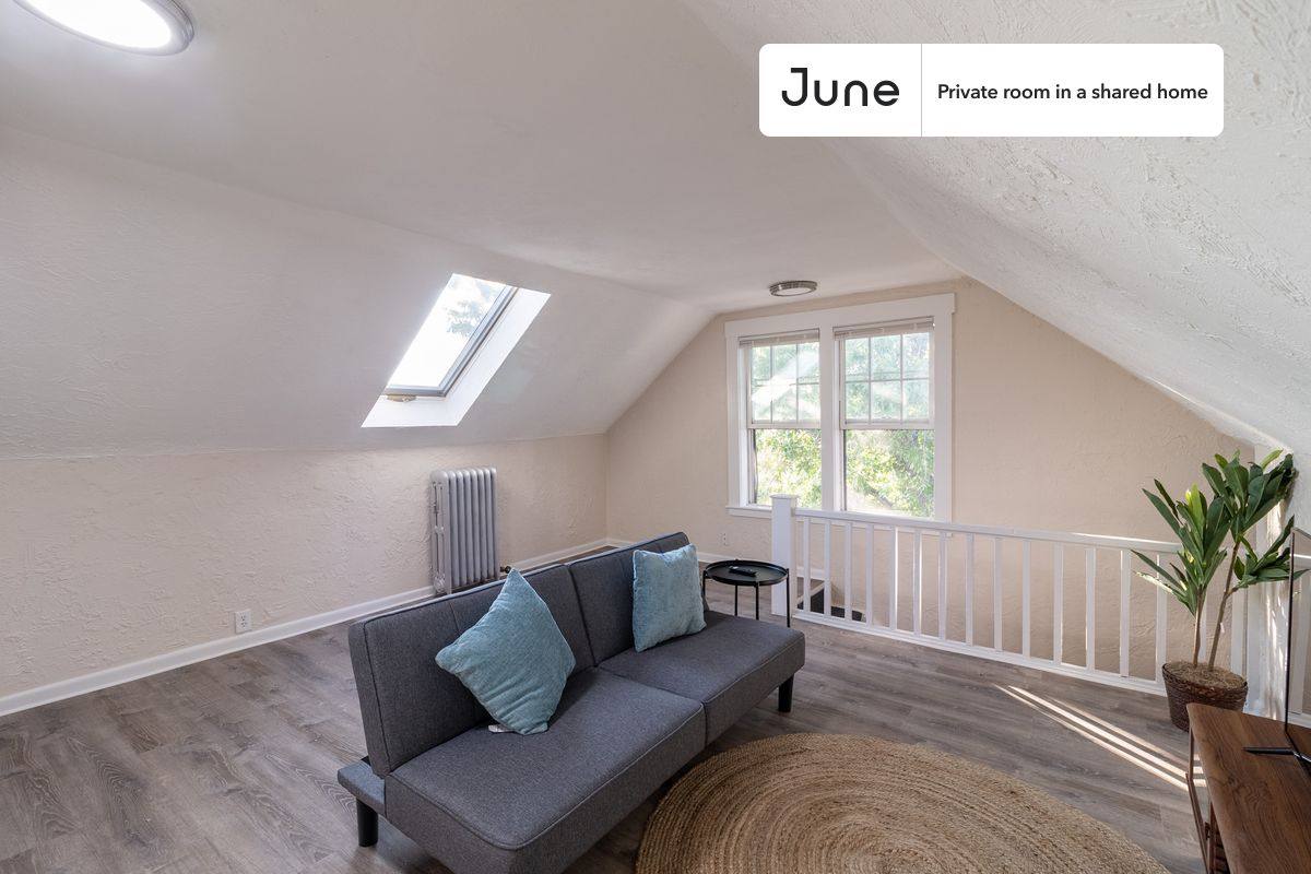 Apartment for rent at 21 Easton St E, Allston, MA 02134