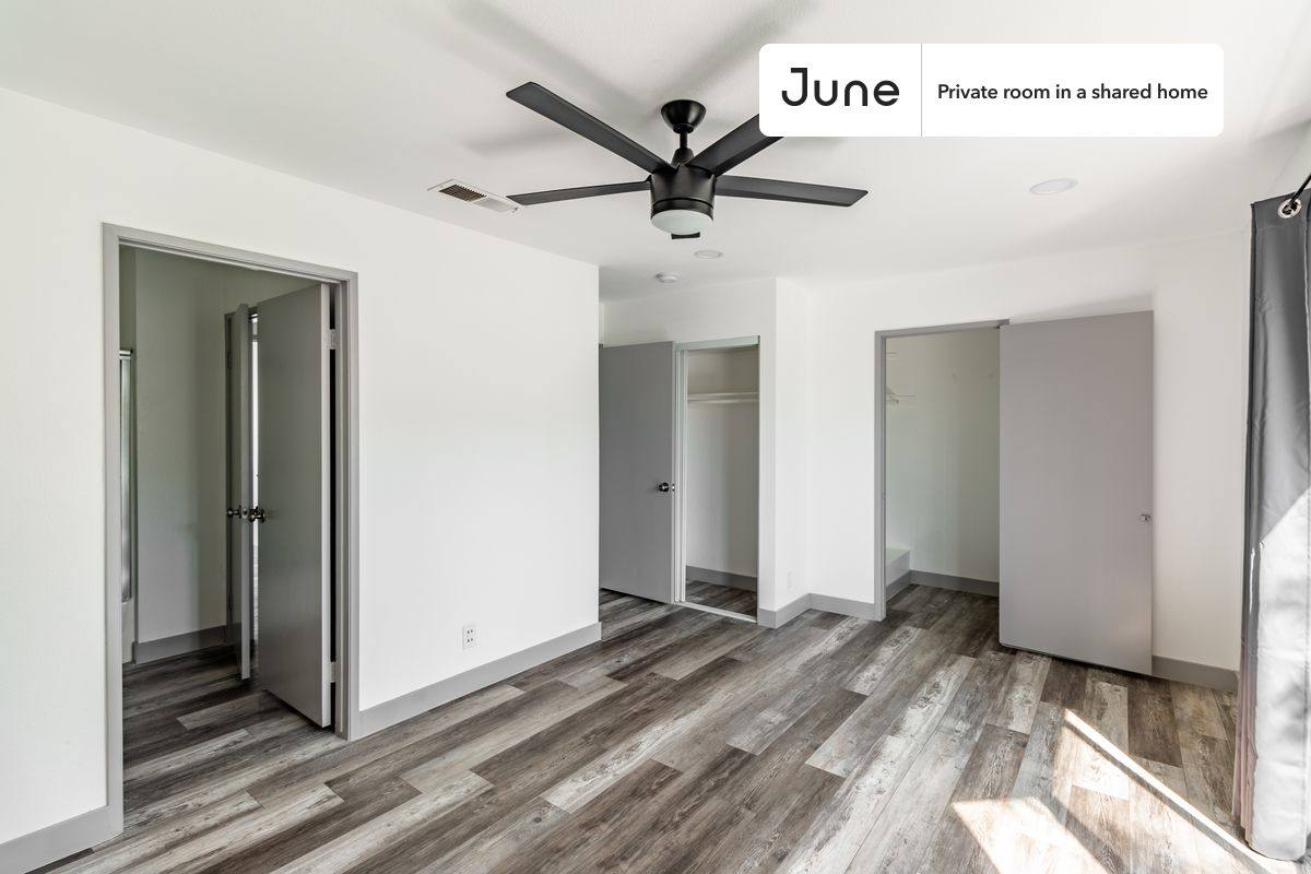 Apartment for rent at 589 N Garfield Ave #B, Pasadena, CA 91101