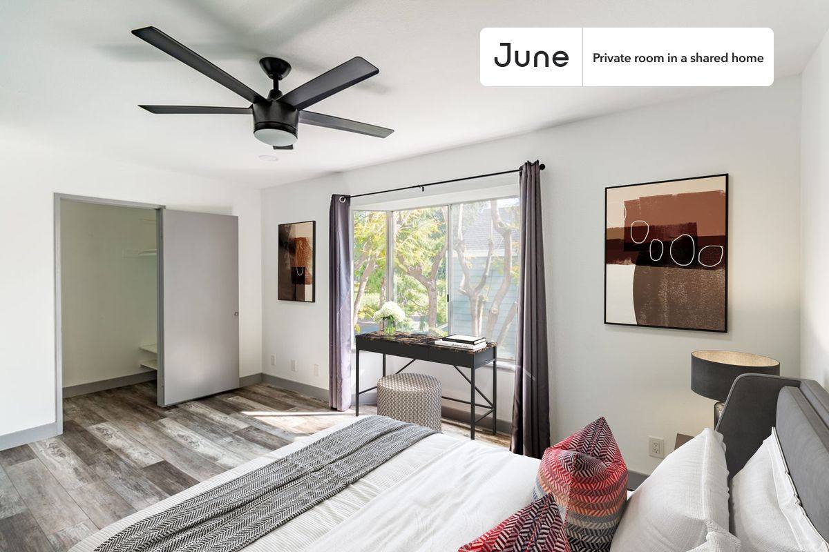 Apartment for rent at 589 N Garfield Ave #B, Pasadena, CA 91101