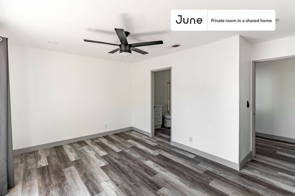 Apartment for rent at 589 N Garfield Ave #B, Pasadena, CA 91101