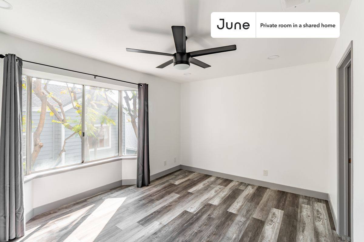 Apartment for rent at 589 N Garfield Ave #B, Pasadena, CA 91101