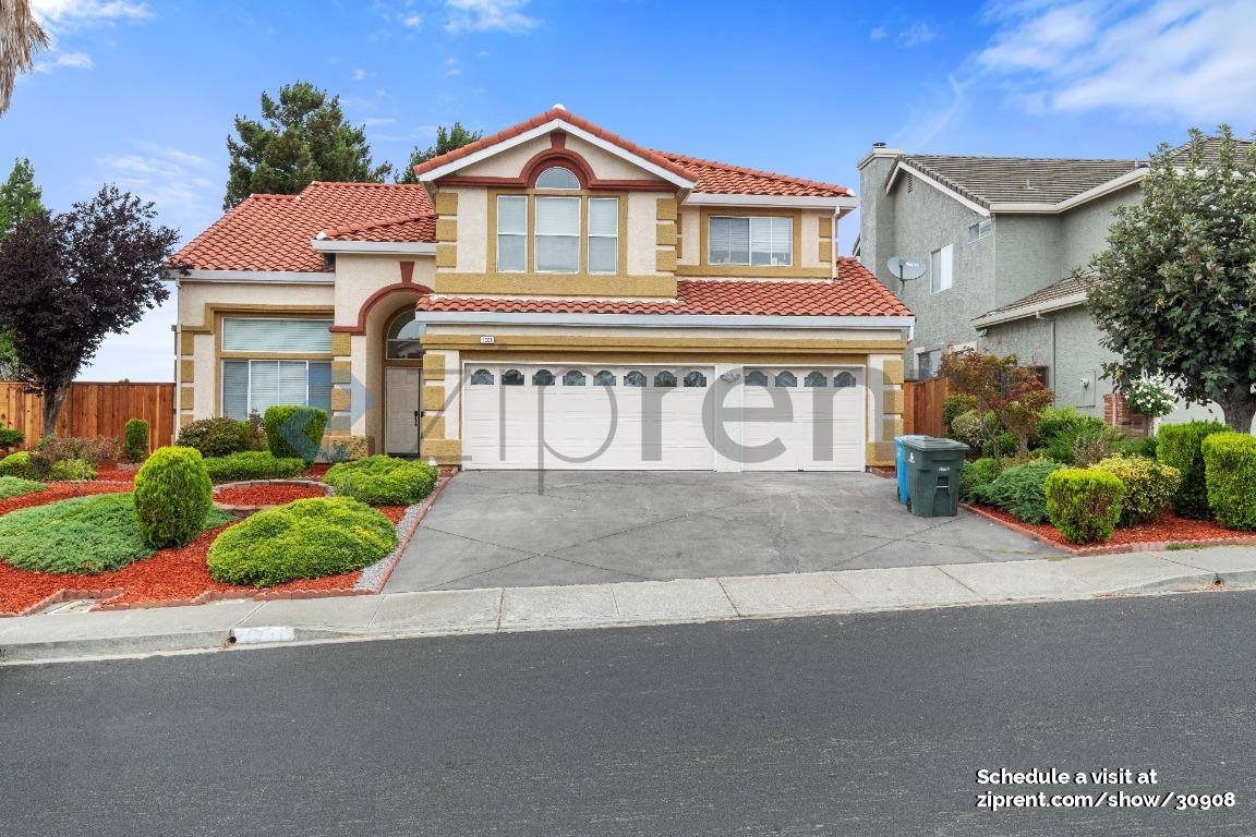 House for rent at 1001 Sandhurst Dr, Vallejo, CA 94591