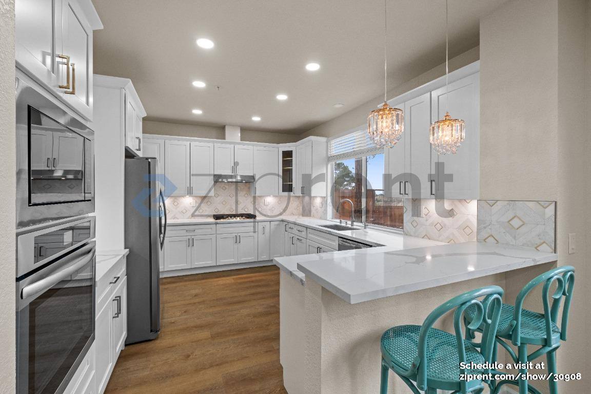 House for rent at 1001 Sandhurst Dr, Vallejo, CA 94591