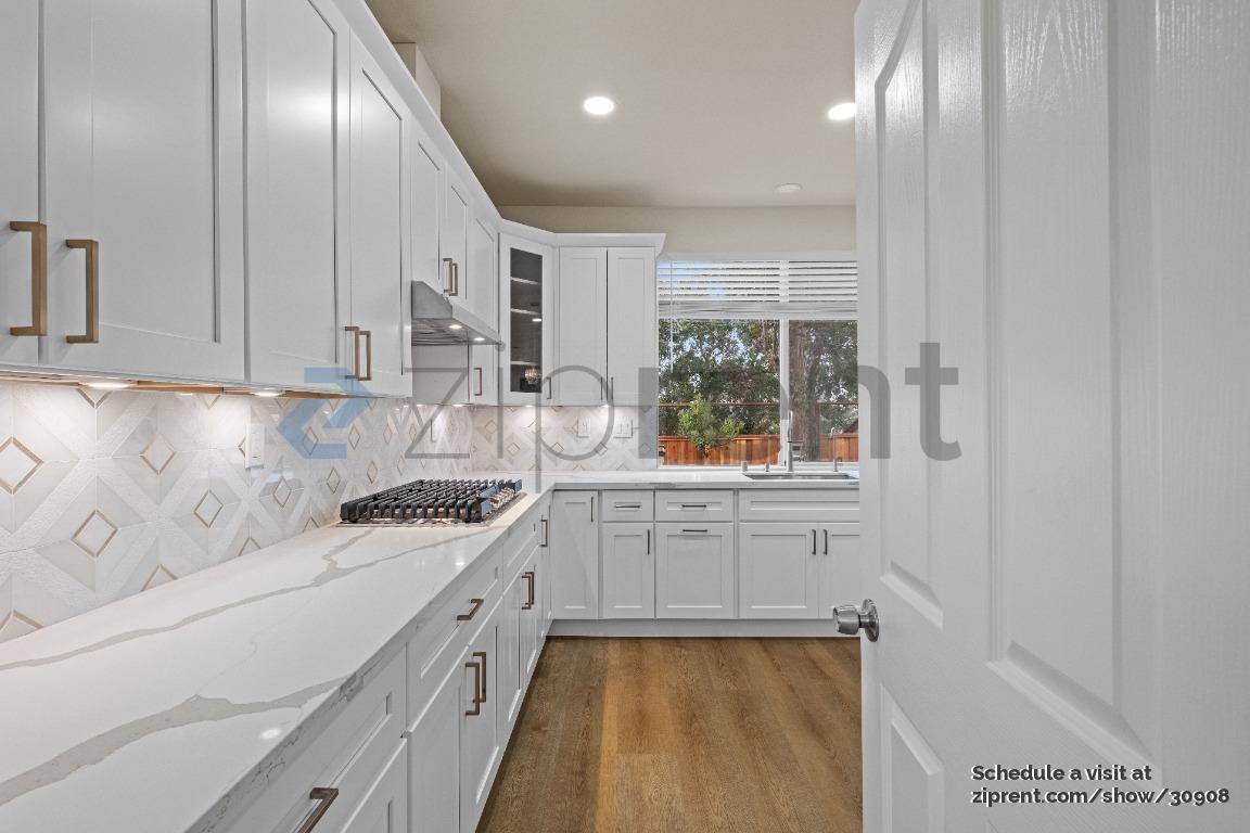 House for rent at 1001 Sandhurst Dr, Vallejo, CA 94591
