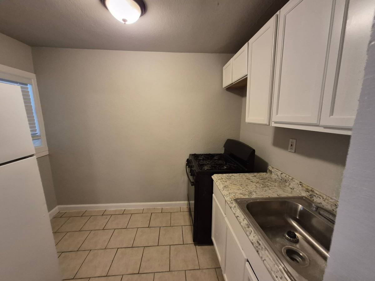 Apartment for rent at 115 Caldwell, San Antonio, TX 78223