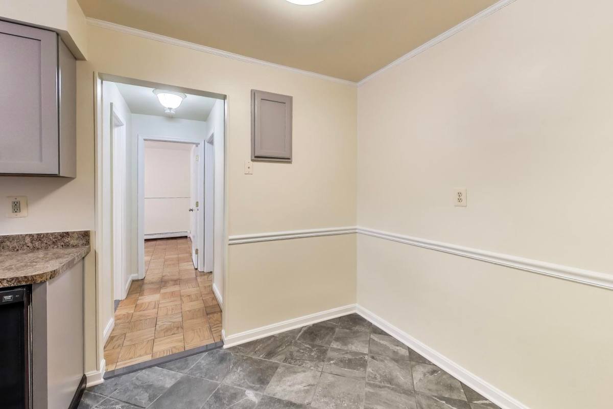 Apartment for rent at 7523 Maple Ave #2, Takoma Park, MD 20912