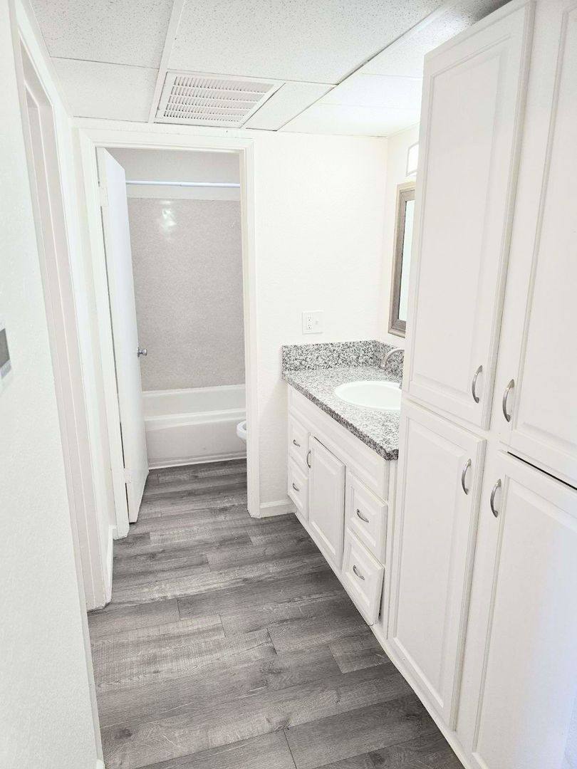 Apartment for rent at 5306 El Camino Ave, Carmichael, CA 95608