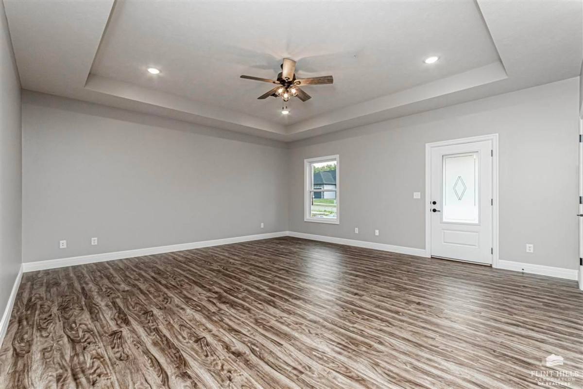 Apartment for rent at 1704 Kenneth Dr, Junction City, KS 66441