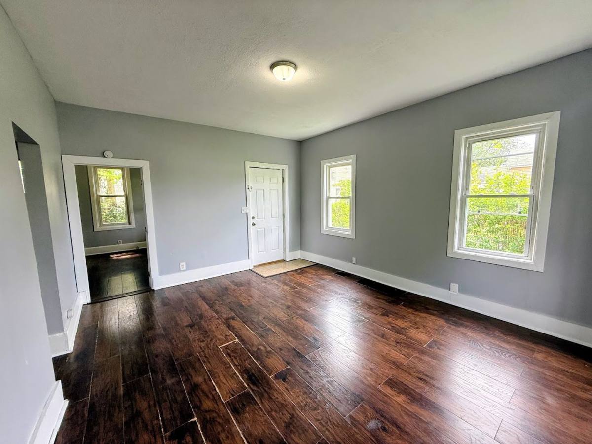 House for rent at 316 Young Ave NE, Canton, OH 44704
