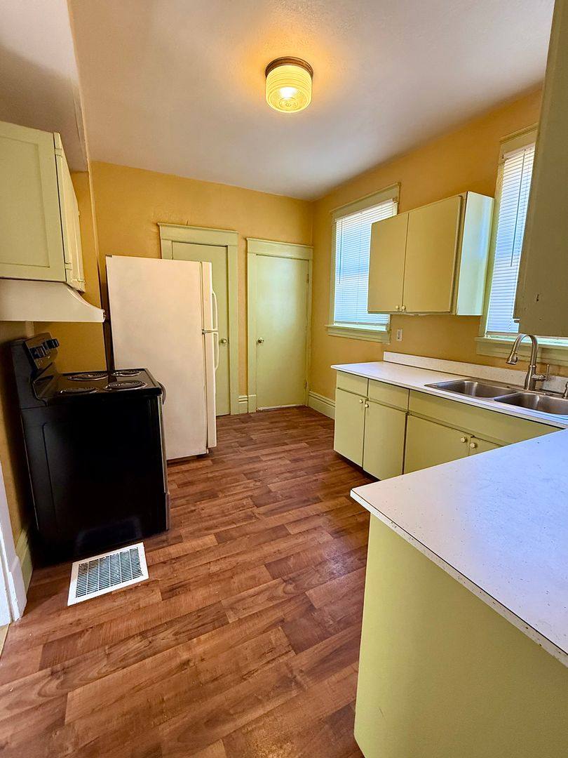 House for rent at 1624 SW Polk St, Topeka, KS 66612